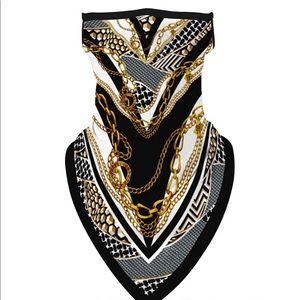 Black with Gold chain Face Mask!